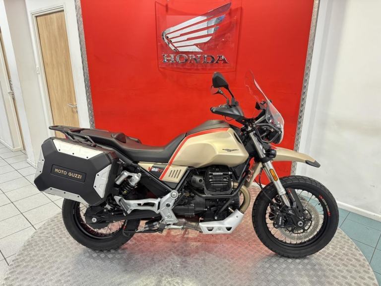 2020 '20' Moto Guzzi V85 TT Adventure