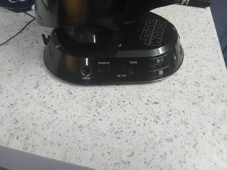 DARK VADER HEMLET RADIO CD PLAYER
