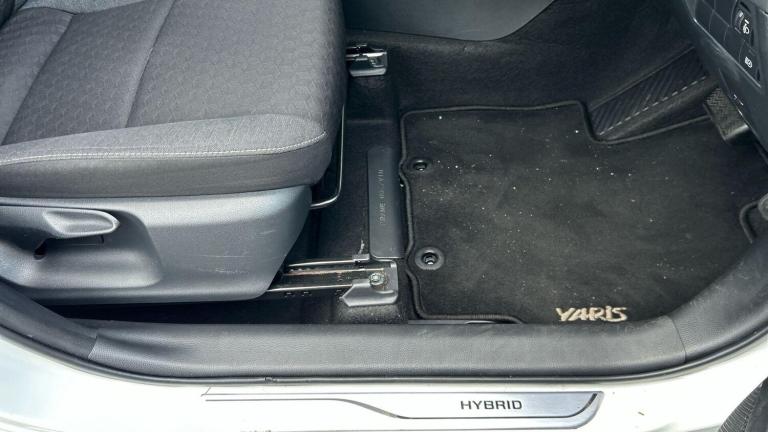2022 Toyota Yaris 1.5 Hybrid Design 5dr CVT HATCHBACK PETROL/ELECTRIC Automatic