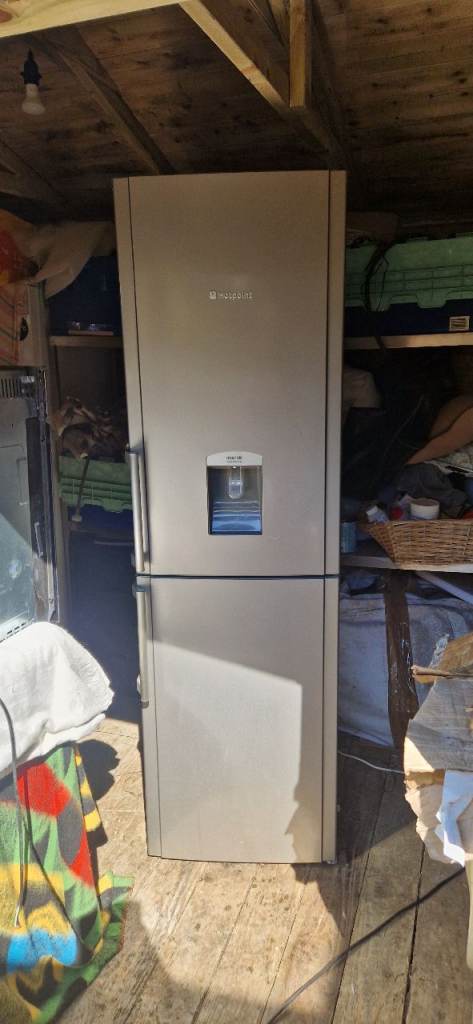 Hotpoint fridge freezer 6ft 
