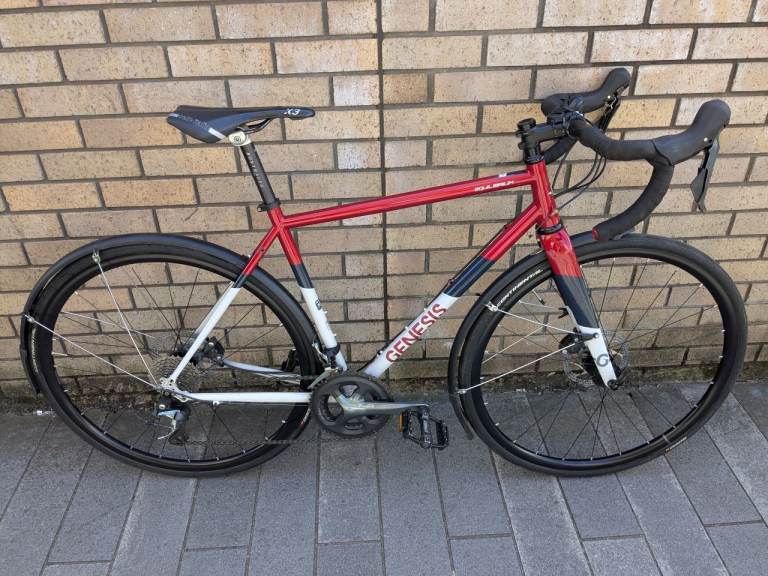 Genesis Equilibrium Disc 10 steel road bike (medium/54cm)