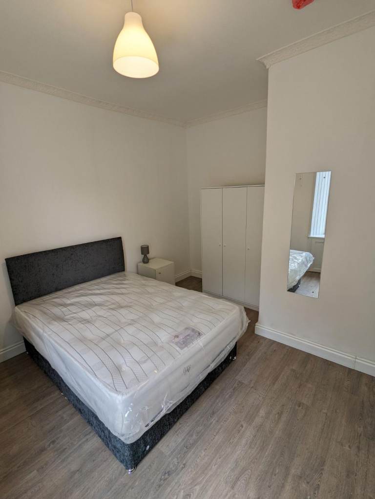 Spacious one bedroom flat for rent – Edinburgh