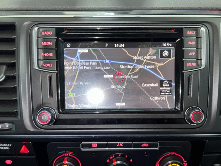 2017 Volkswagen Transporter 2.0 TDI BMT 204 Highline Kombi / Camper Van DSG Crew Van Diesel Autom...