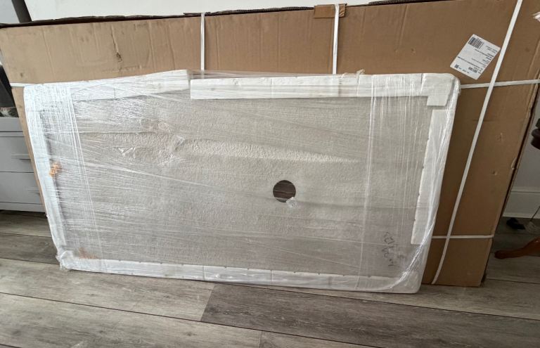 Wet Room frameless shower panel and Rectangular shower tray 