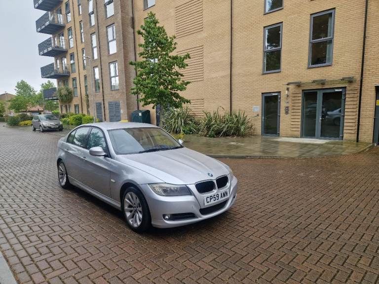 BMW 318  Sport version 2009 5dr Petrol Manual, metallic silver, MOT 12 2026, Ulez Free 