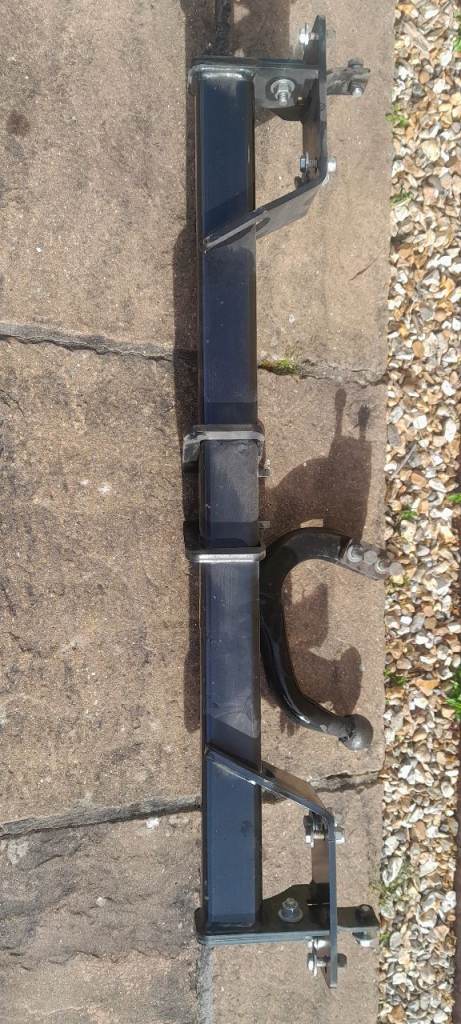 Mercedss B class tow bar