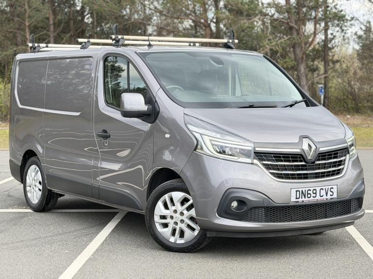  Renault Trafic 2.0 dCi ENERGY 28 Sport SWB Standard Roof Euro 6 (s/s) 5dr Diesel Manual