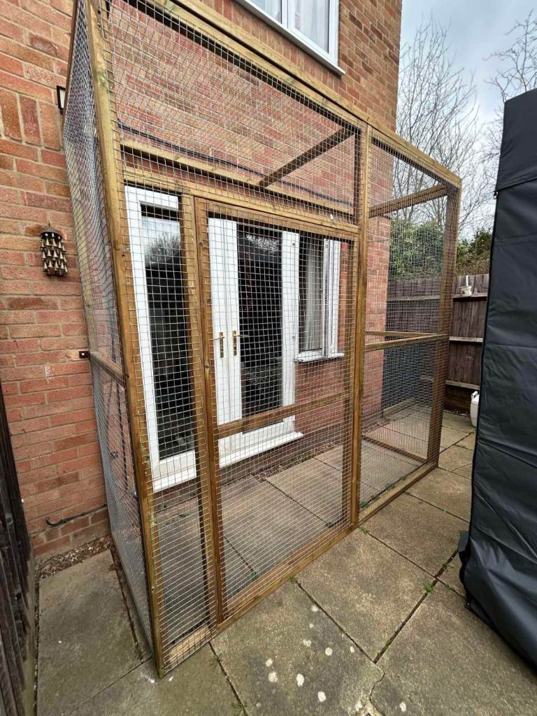 Brand new Catio, outdoor pet enclosure, panels, mesh timber, garden