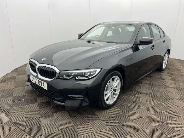 2021 BMW 3 Series 2.0 330e SE Professional Auto 4dr Saloon Hybrid Automatic