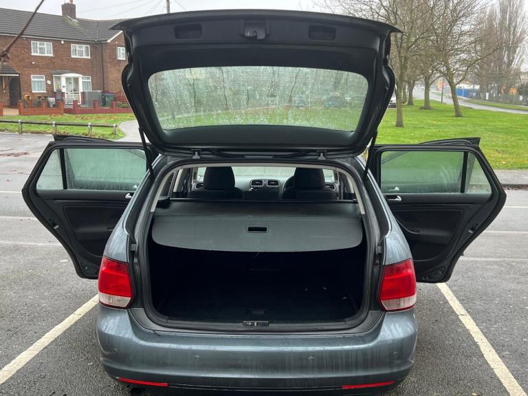 2010 Volkswagen Golf 1.6 TDI 105 SE 5dr DSG ESTATE Diesel Automatic