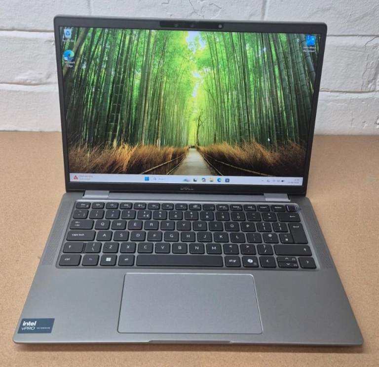 Dell Latitude i5 TouchScreen Laptop 2-1 Windows11 Pro 14.1" LED FHD Rapid NVMe