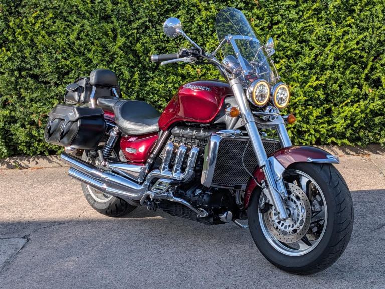 TRIUMPH ROCKET III CLASSIC - 2006 06 - CLEAN EXAMPLE 