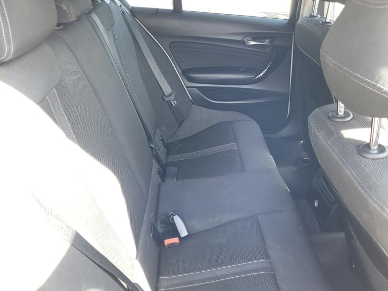 2016 BMW 1 Series 118d Sport 5dr TOP SPEC HATCHBACK Diesel Manual