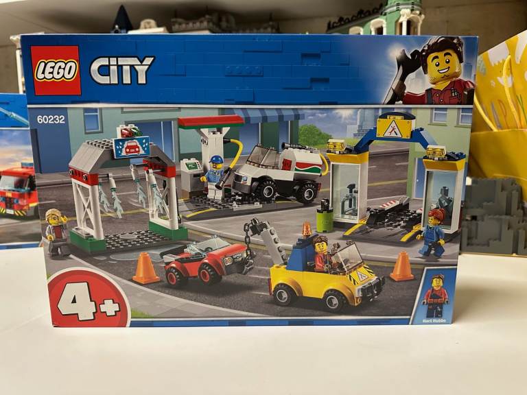 Lego City 60232 Garage Center 