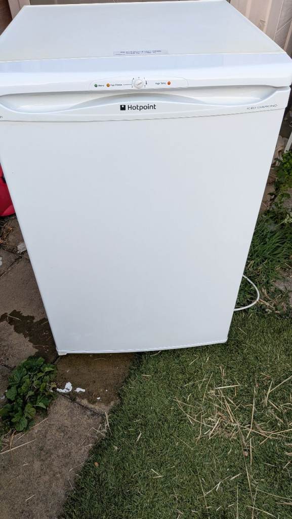 Hotpoint Undercounter Freezer – Good Condition, White