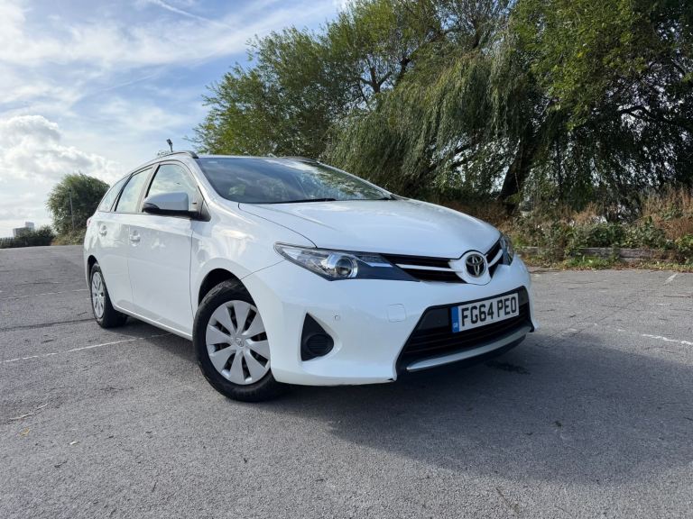 Toyota, AURIS, Estate, 2015, Manual, 1364 (cc), 5 doors