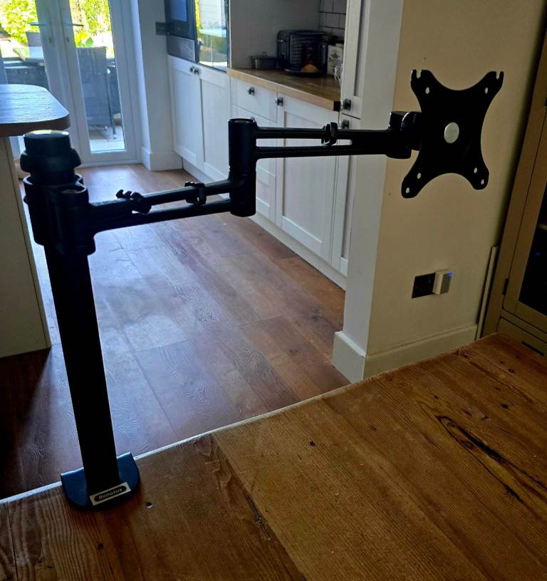 Adjustable Single Computer Monitor Arm Mount, Holds Monitors up to 32 Inches (81.3 cm), Black