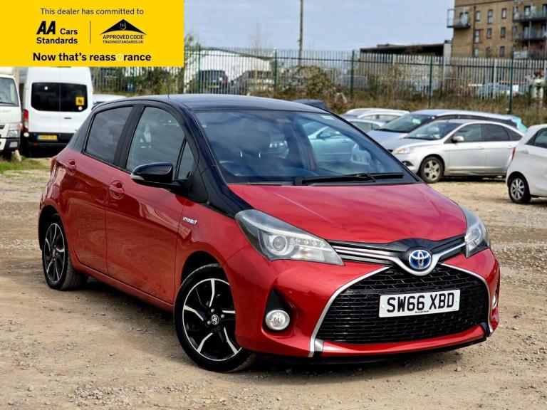 2016 Toyota Yaris 1.5 VVT-h Design Hatchback 5dr Petrol Hybrid E-CVT Euro 6 (101 ps) Hatchback Hy...