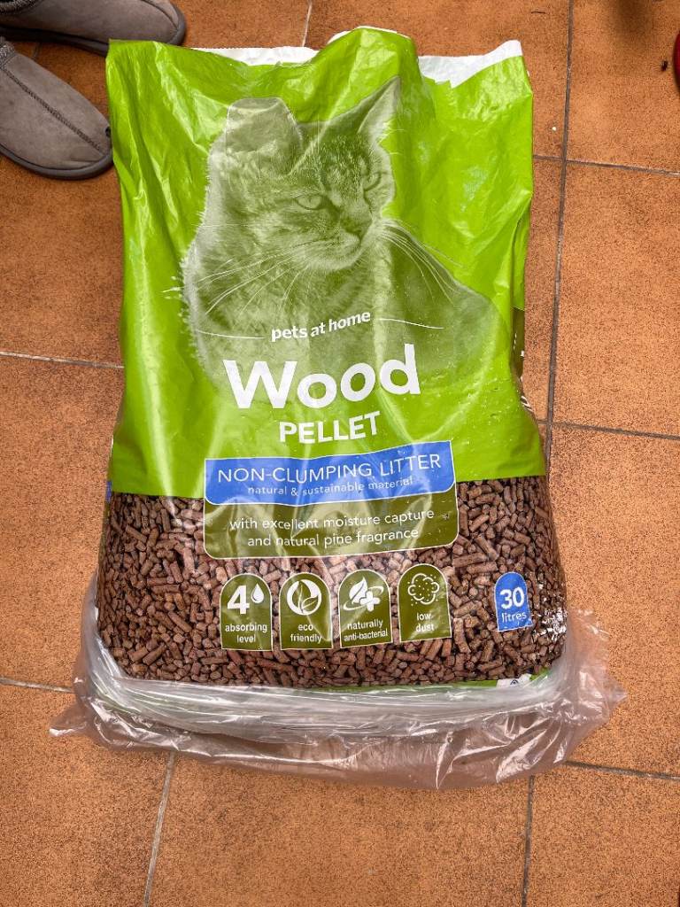 cat Litter 30 litres Pets at Home wood Pellet non Clumping never opened