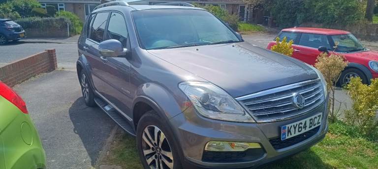 Ssangyong Rexton RX200 e-XDi 2.0 Turbo Diesel, Automatic, 4WD, 7 Seater