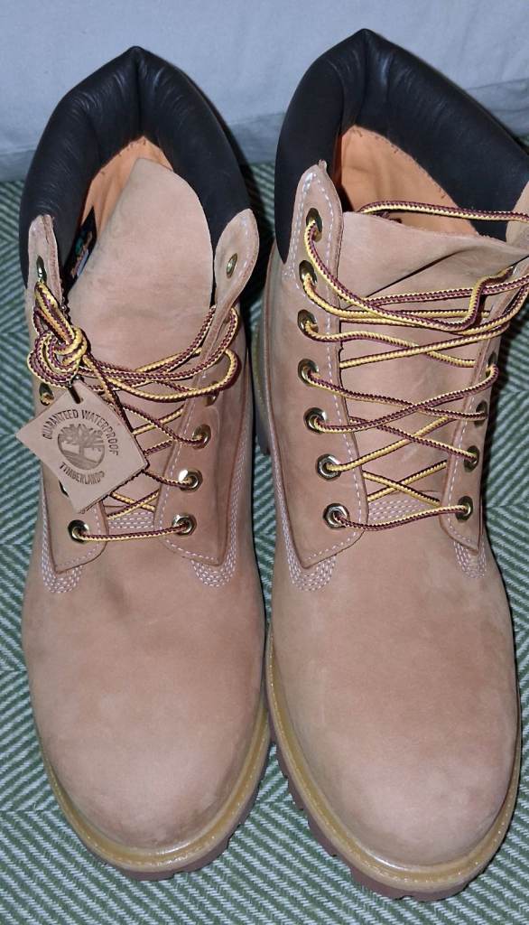 Brand New Men's Timberland Boots - Wheat Colour W13 / 12.5 UK