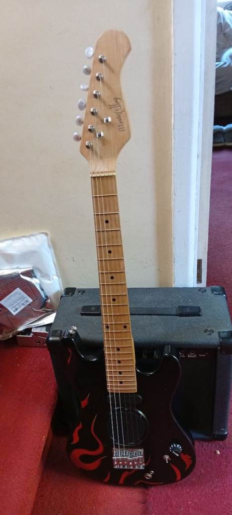 Music ally  1/2 size electric guitar with built-in speaker for ages 5 to 8 year old 