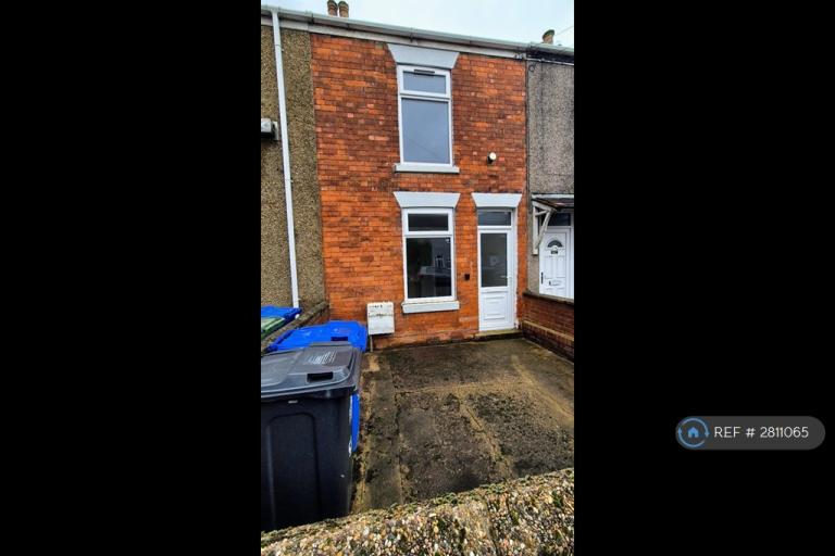 2 bedroom house in Macaulay St, Grimsby, DN31 (2 bed) (#2811065)