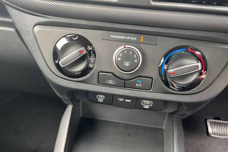 2025 Hyundai i10 1.0 [63] Advance 5dr Auto [Nav] HATCHBACK PETROL Automatic