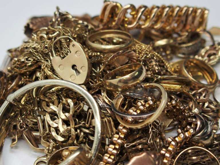 Mixed Gold Jewellery Scrap – Rings, Chains, Bracelets wanted