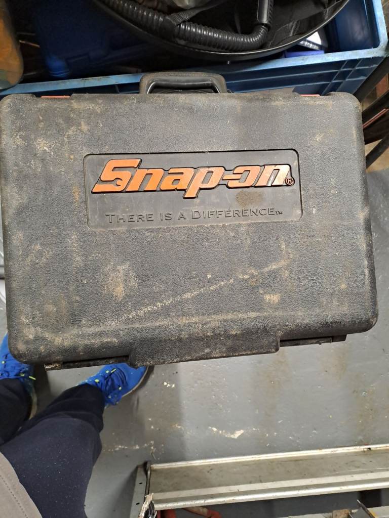 Snap on drill holder case box