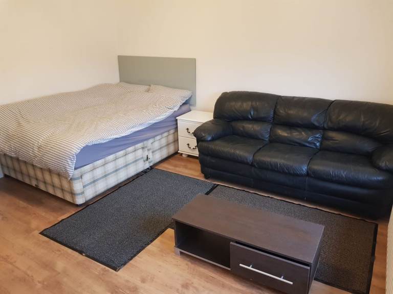 Large double room in Finchley Central
