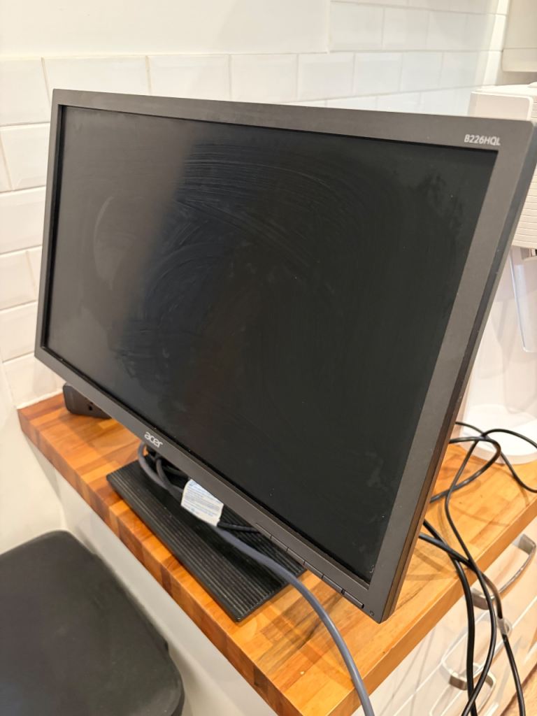 Acer B226HQL 22-inch Monitor – Good Condition, Black