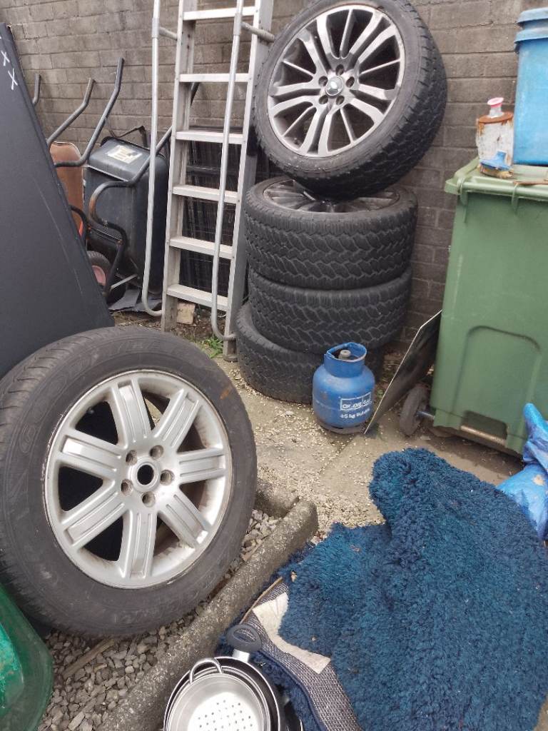 Range Rover tyres reasonable condition passed an MOT 