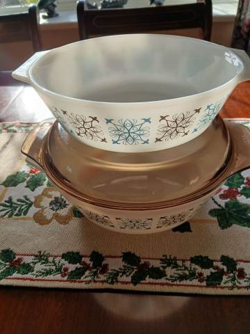 Vintage Pyrex Snowflake Casserole Dishes - Good Condition | in