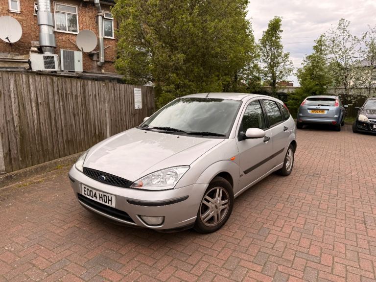 Ford Focus 1.6 petrol Zetec Low miles