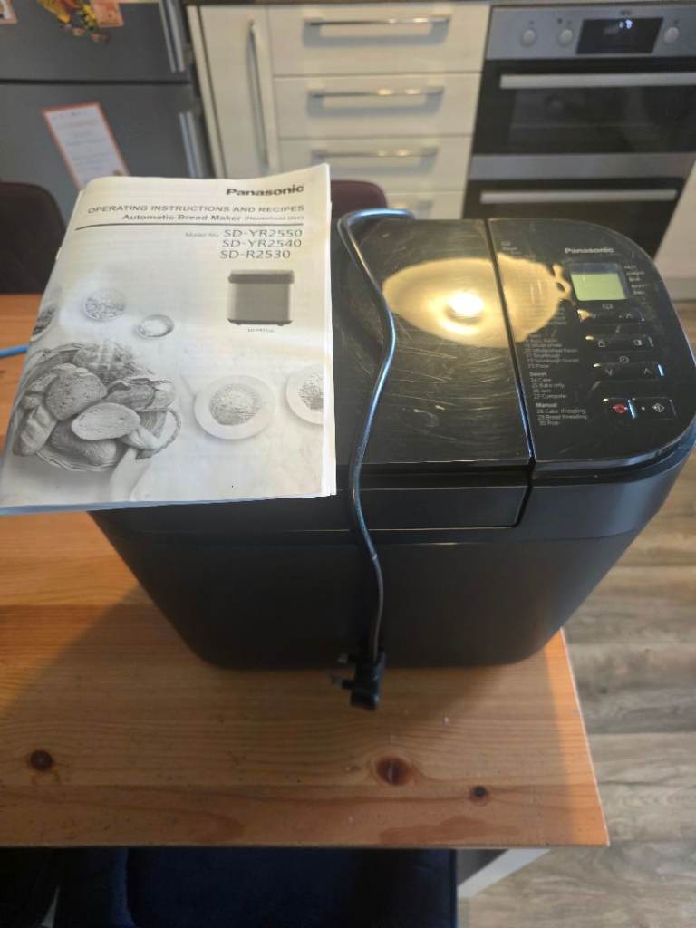 Panasonic Bread Maker SD-YR2550 with Manual – Great Condition