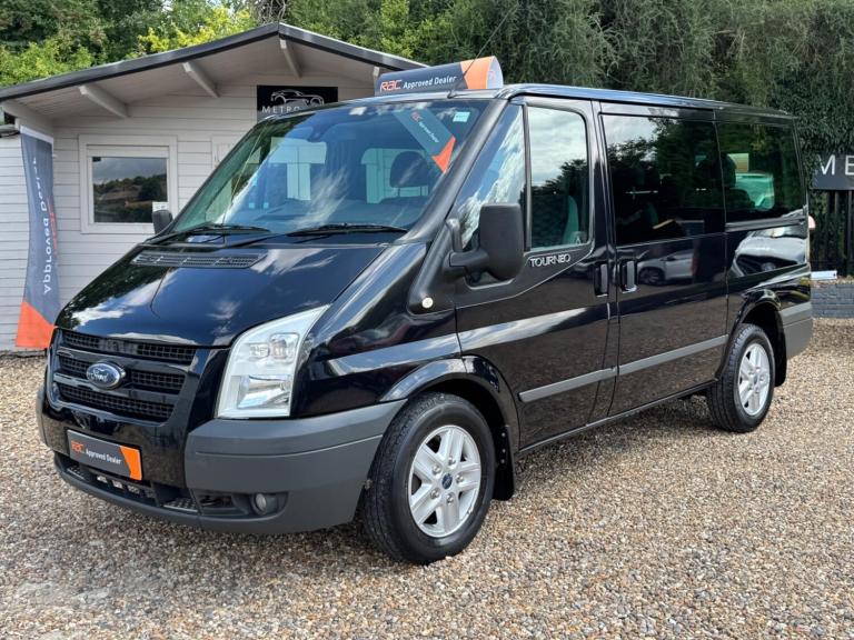 2009 Ford Transit Low Roof 8 Seater Limited TDCi 140ps MPV DIESEL Manual