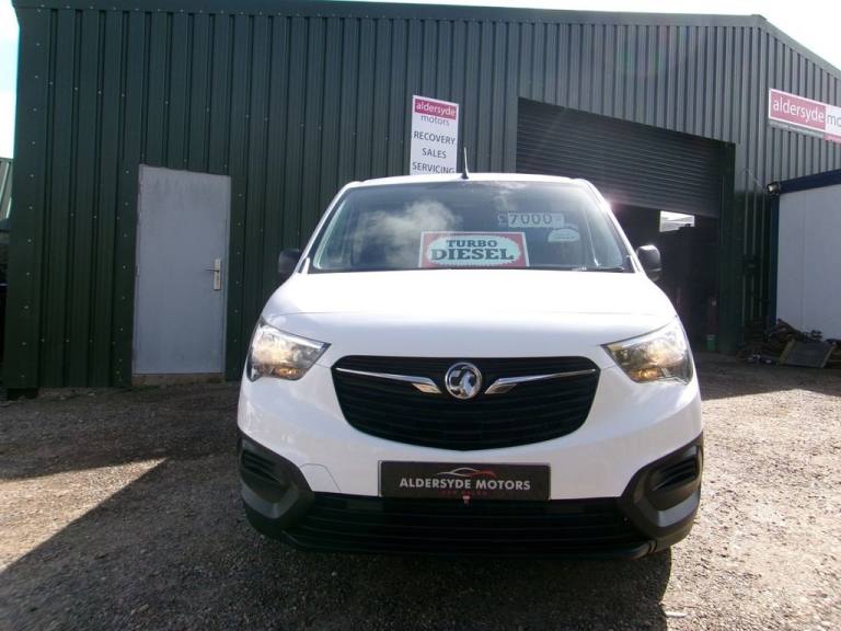 2020 Vauxhall Combo 2000 1.5 Turbo D 100ps H1 Edition Van PANEL VAN DIESEL Manual