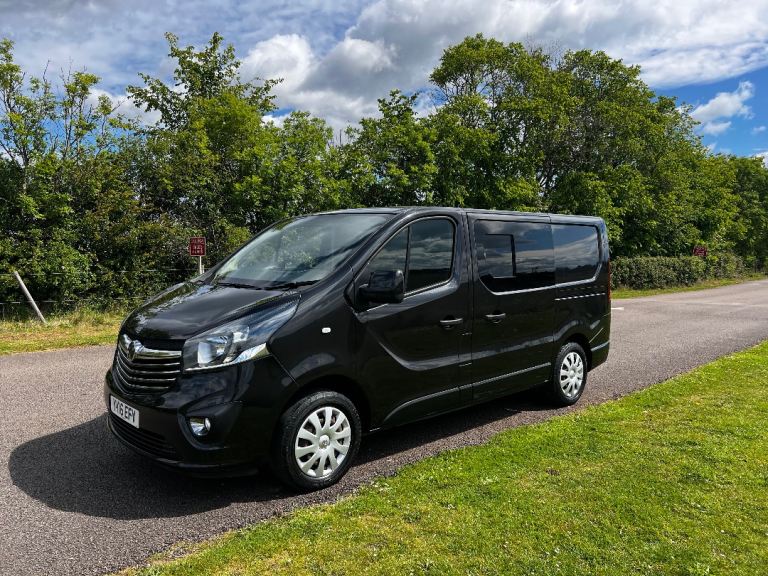 Vauxhall vivaro camper van day van