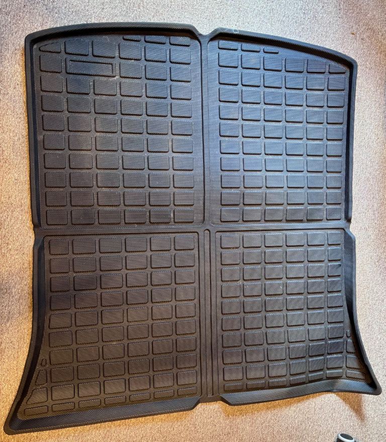 Tesla Model Y (2021) car, boot & seat back mats