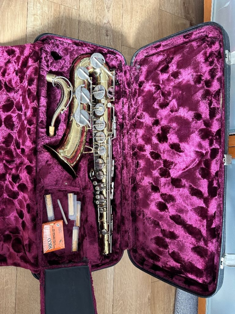 Tenor saxophone Amati kraslice no mouthpiece 