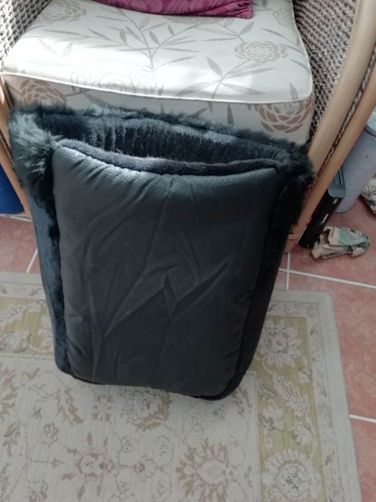 Cosy Black Cat Basket