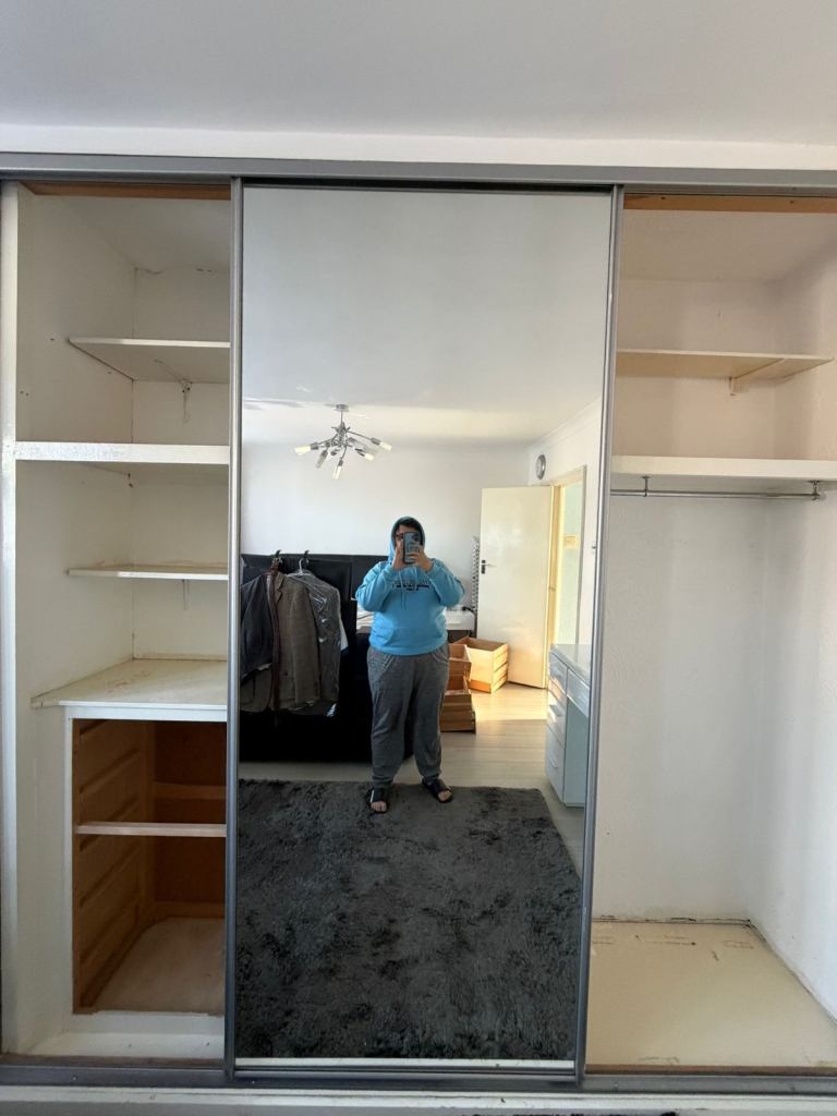 Sliding mirror doors for wardrobe