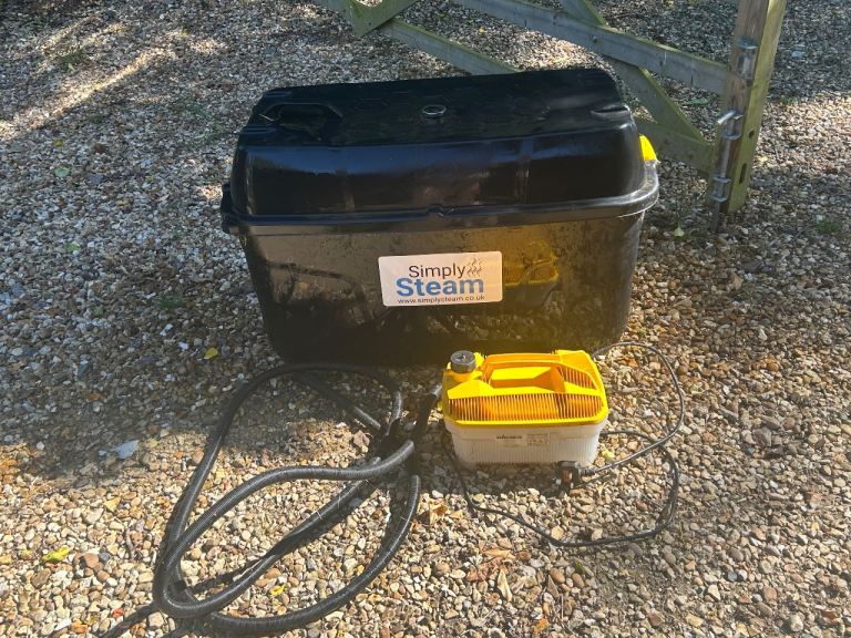 Simply steam horse hay steamer