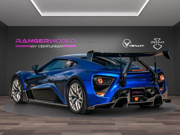  Land Rover Defender 110 3.0 D300 MHEV X-Dynamic HSE Auto 4WD Euro 6 (s/s) 5dr Diesel Automatic