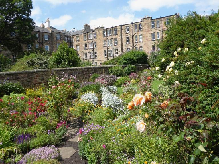 Newington / Grange: maindoor flat, 3 bedroom HMO close to King's Buildings and Edinburgh University