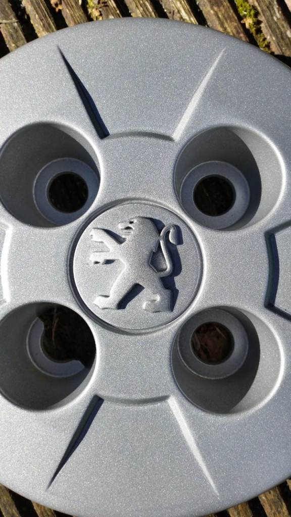 Wheel trims/hubs peugeot van