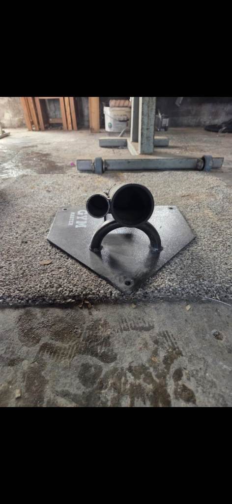 Bent over row floor plate