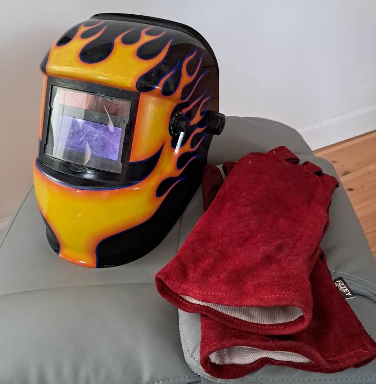Clarks welding helmet + gloves