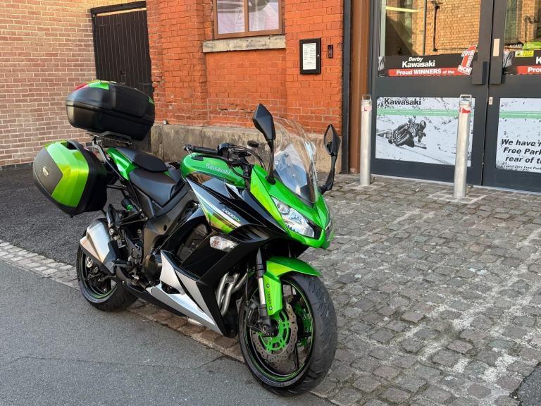 2016 Kawasaki Z1000SX sports tourer in green with panniers and top box 